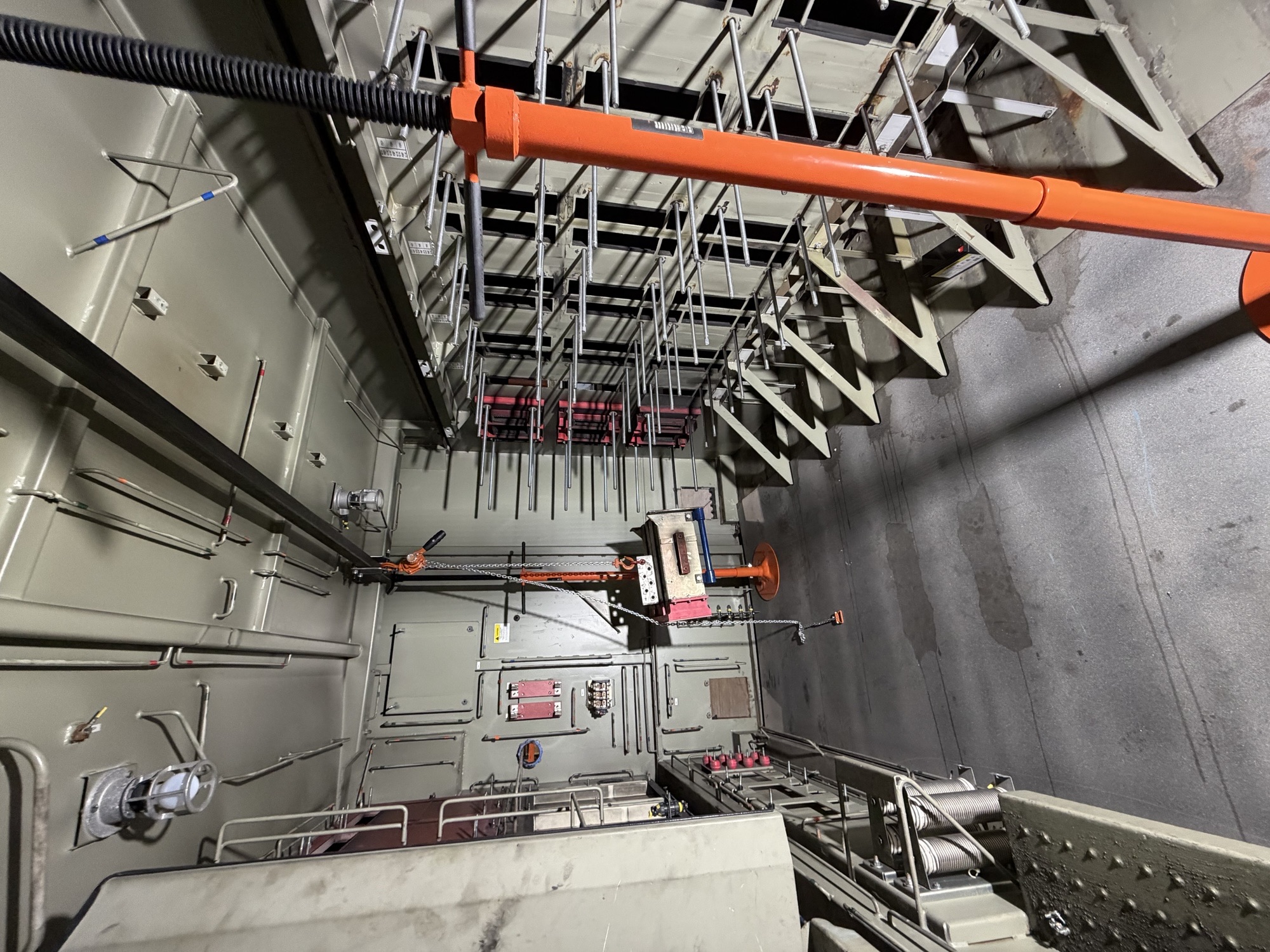 Aux Cab Panel Lifter Trolley