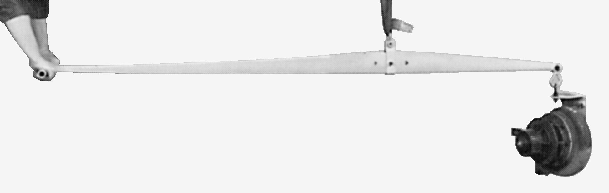 T57561 11' Cantilever Lifter