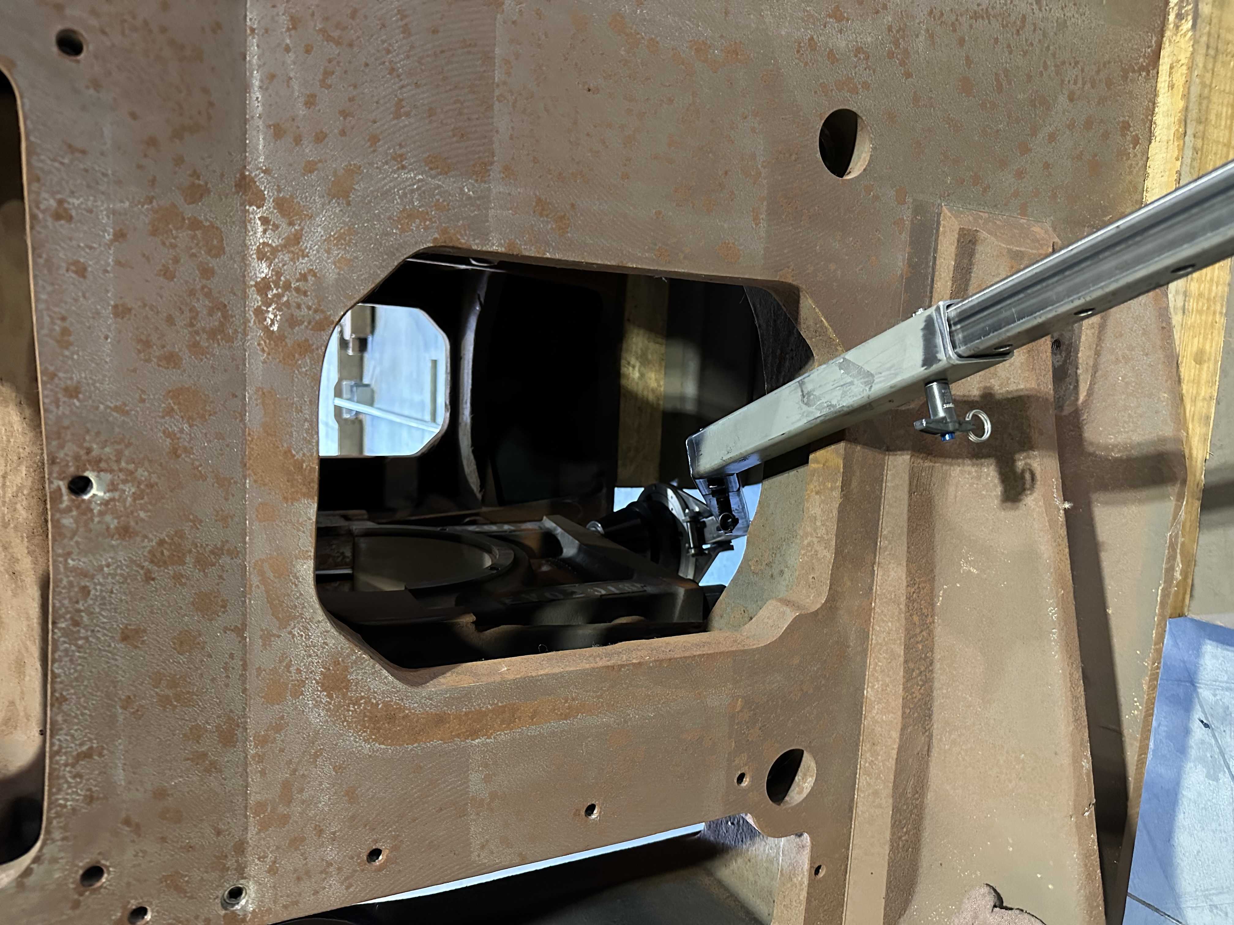 This is a new tensioner lifting arm to help guide the tensioners into place much faster and more efficiently. We have made some minor changes, so the arm could look a little different. 